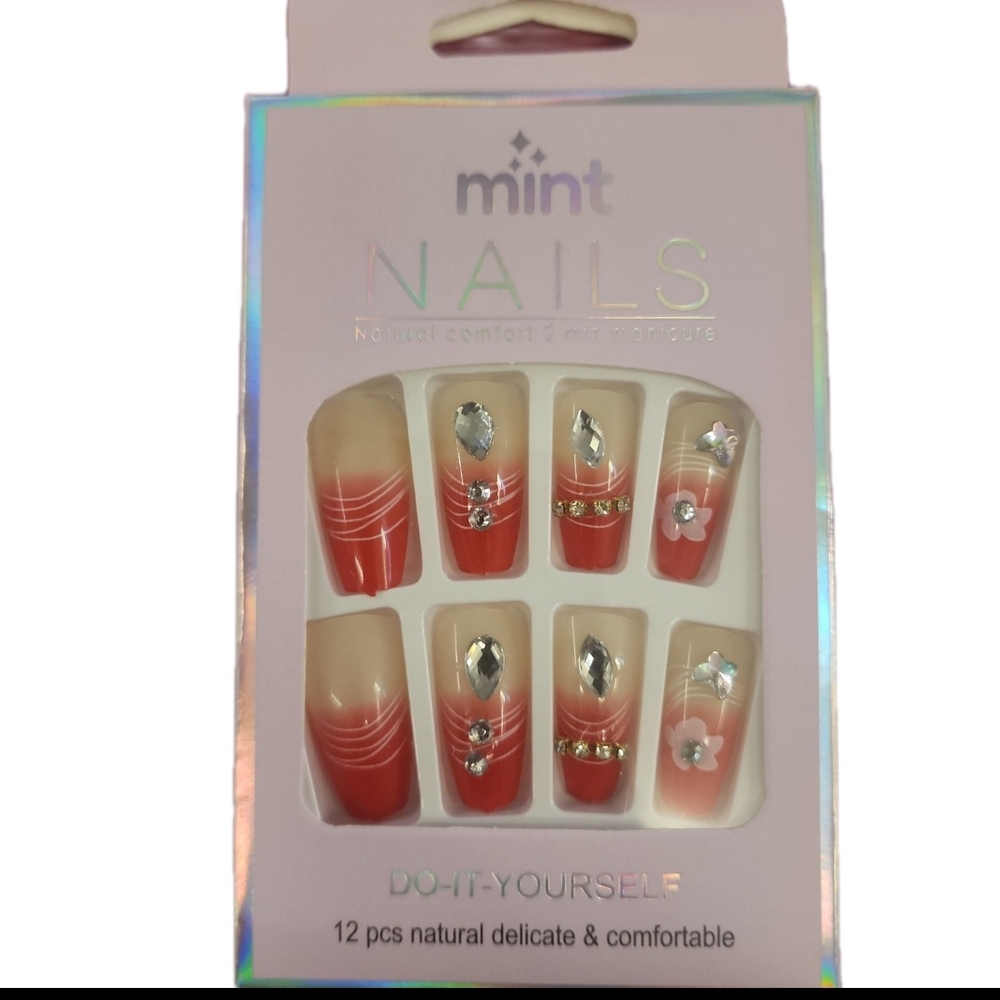 Mint Red and Cream Color  Nail Set